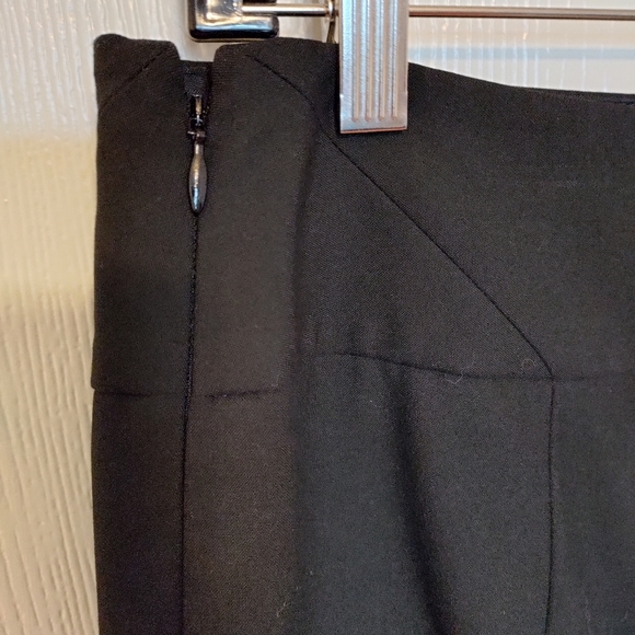 The Limited Black Collection skirt - Picture 5 of 6